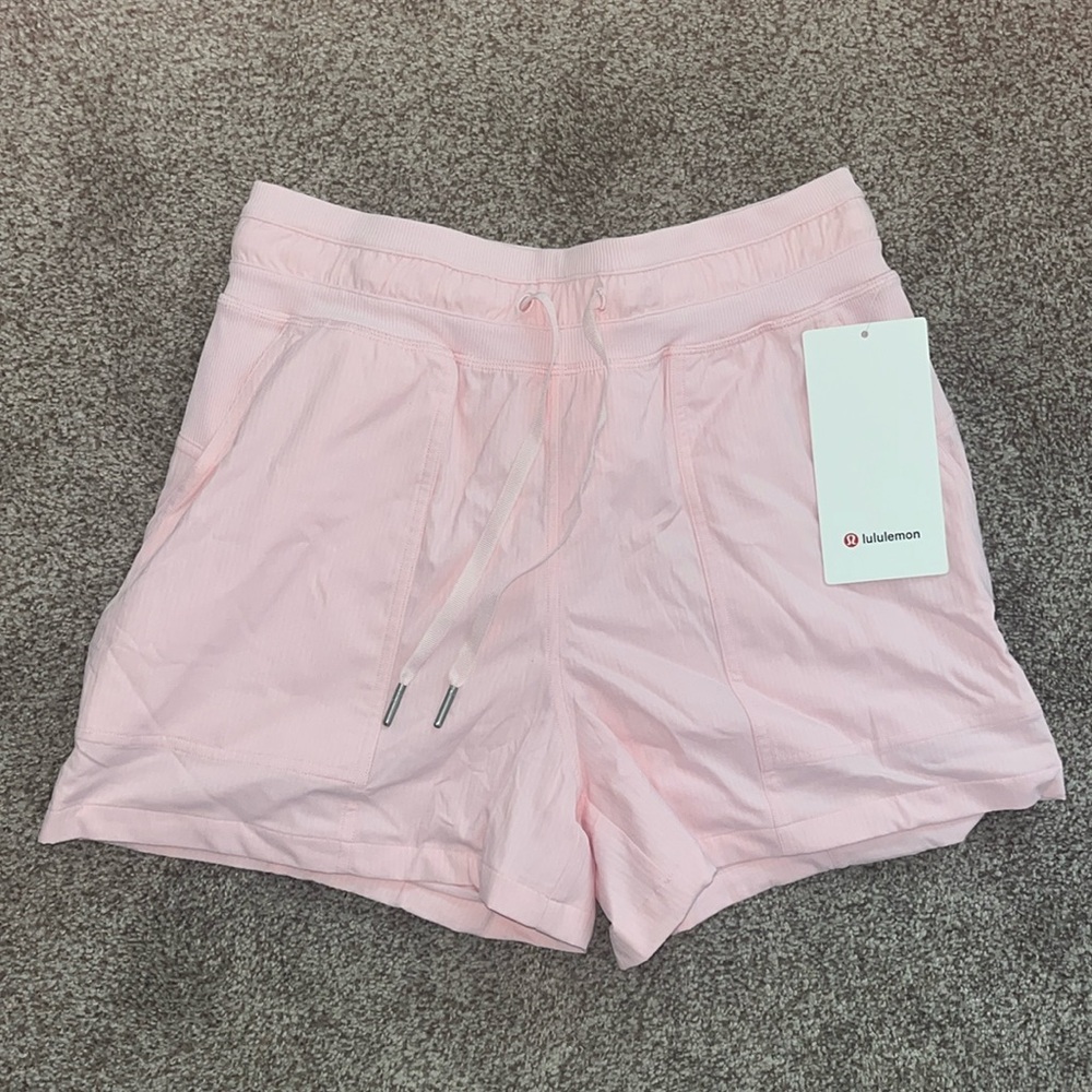 NWT Lululemon Dance Studio High-Rise Short 3.5”